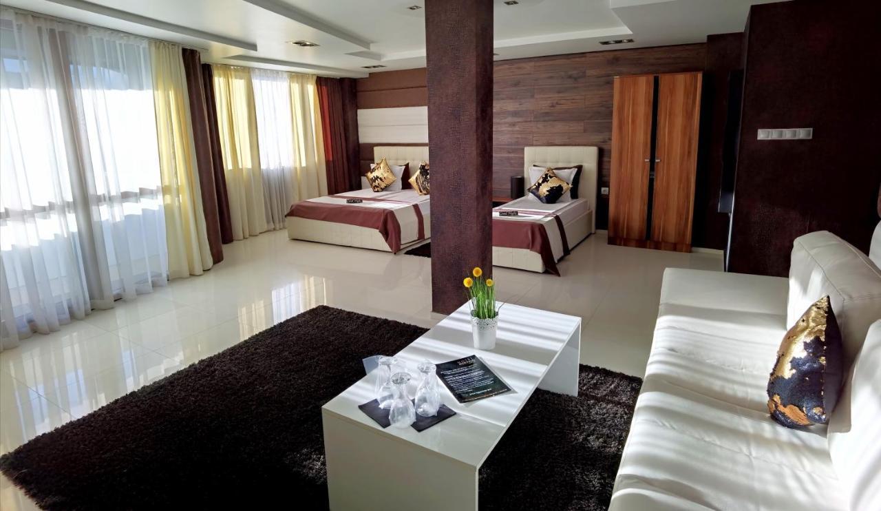 Hotel Acktion Sumen Kültér fotó