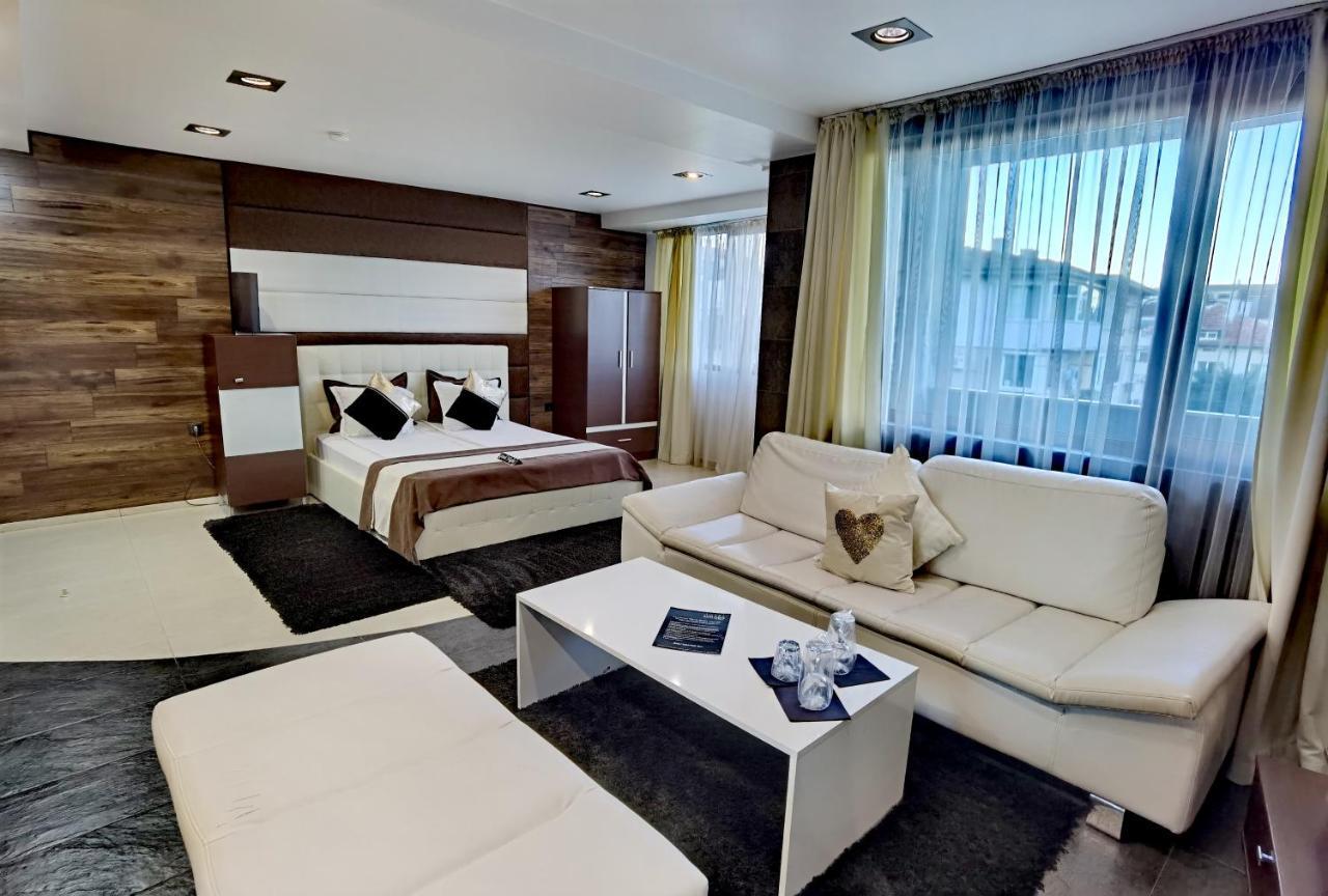 Hotel Acktion Sumen Kültér fotó