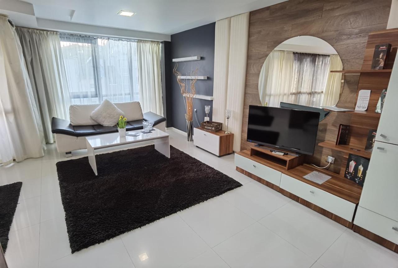 Hotel Acktion Sumen Kültér fotó