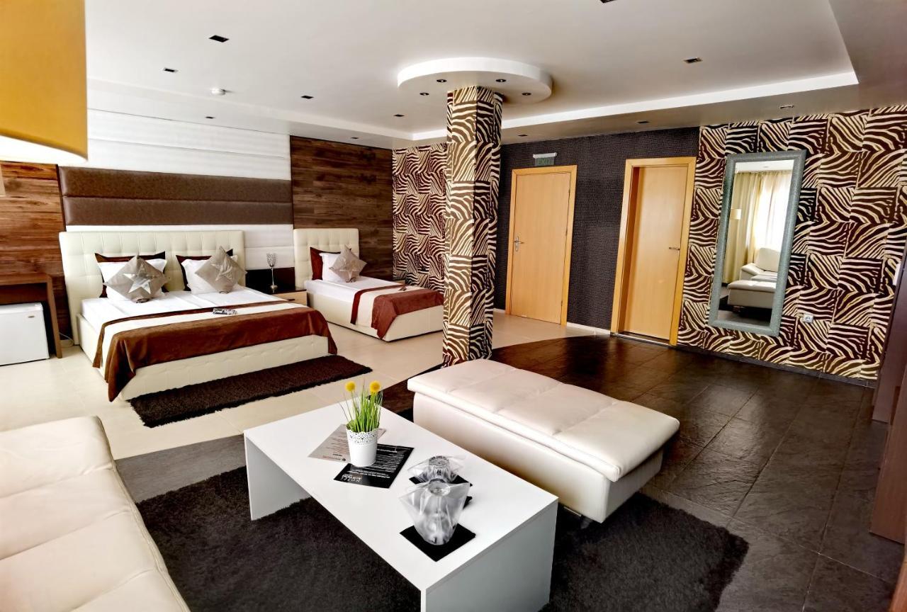 Hotel Acktion Sumen Kültér fotó