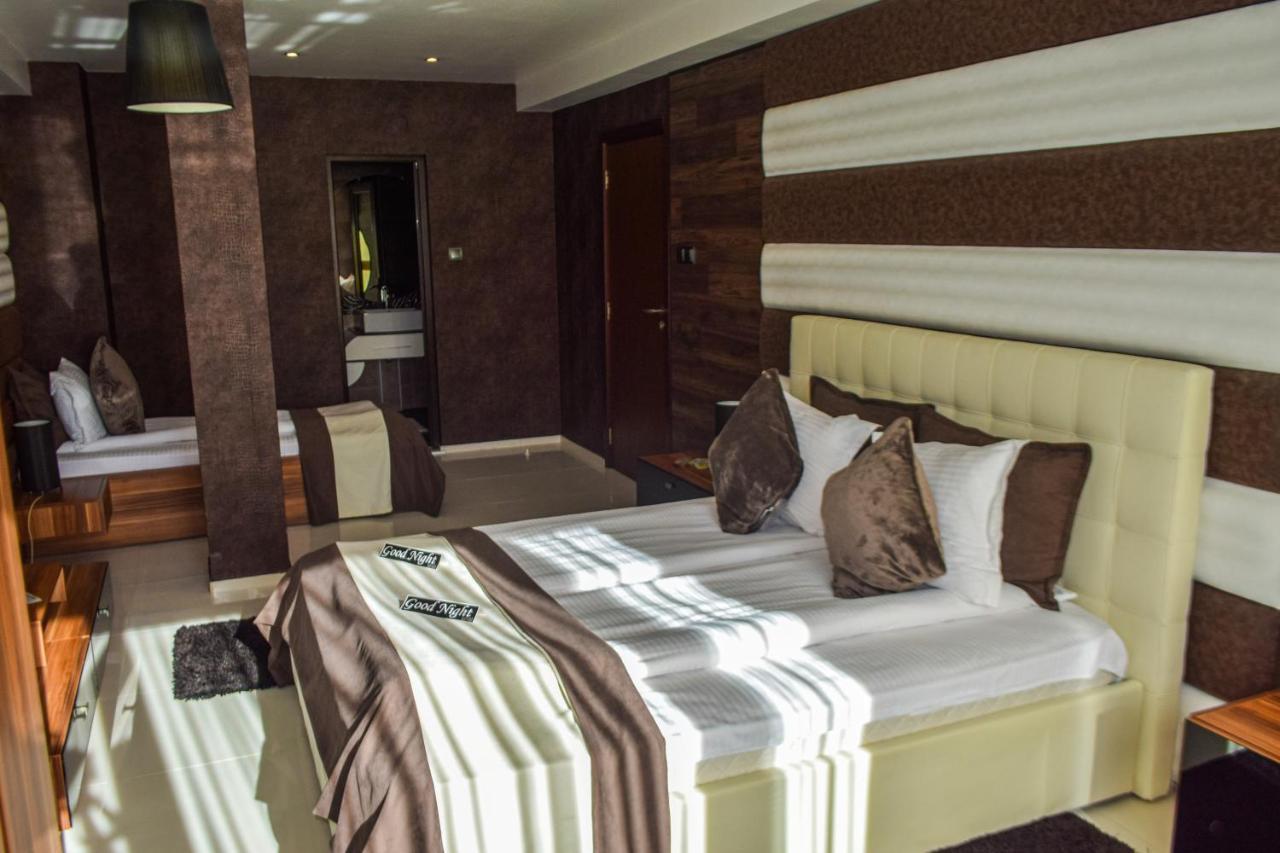 Hotel Acktion Sumen Kültér fotó