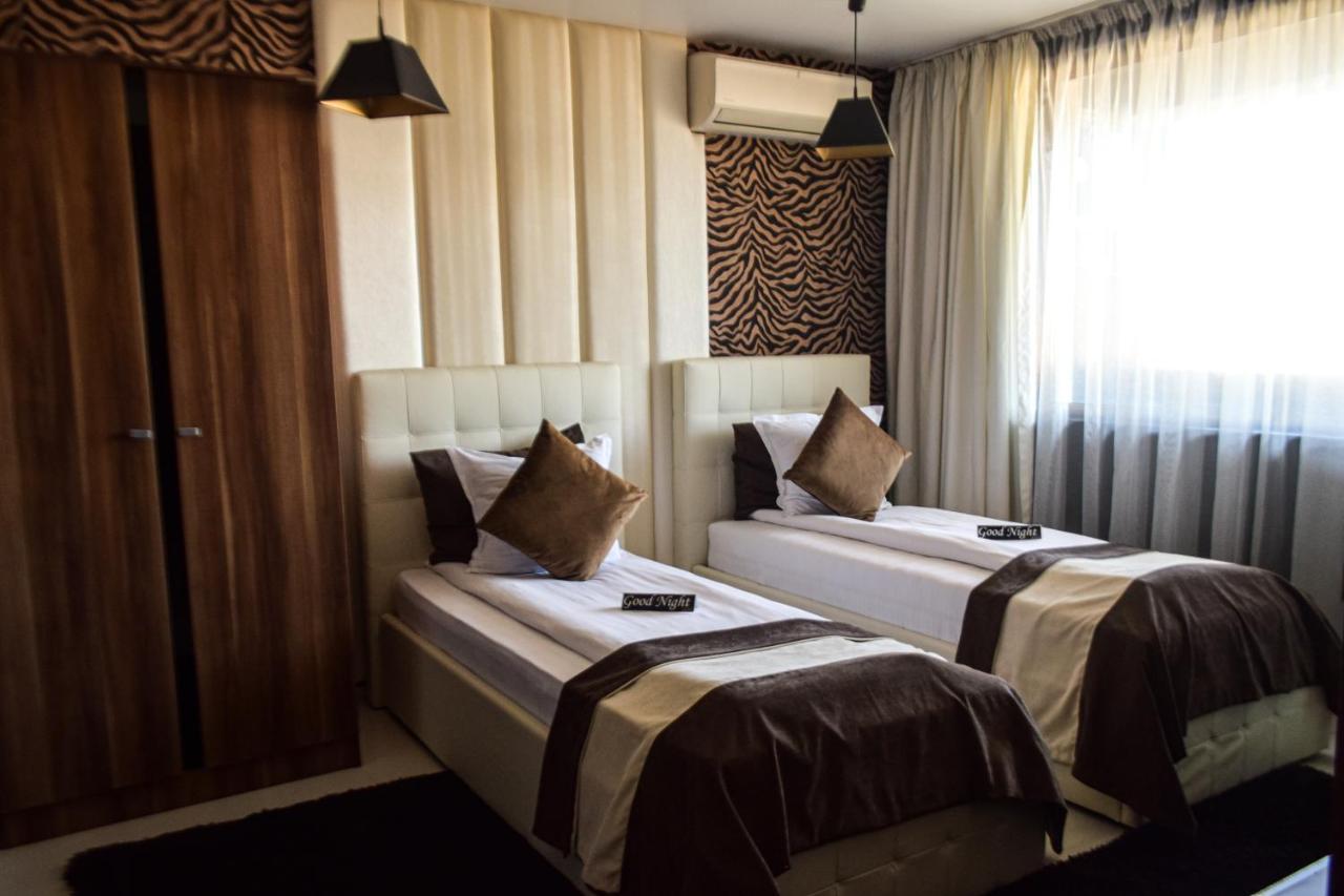 Hotel Acktion Sumen Kültér fotó